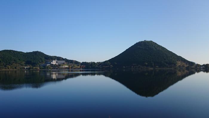 藺牟田池（湖畔）