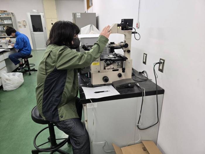 顕微鏡による精液性状確認