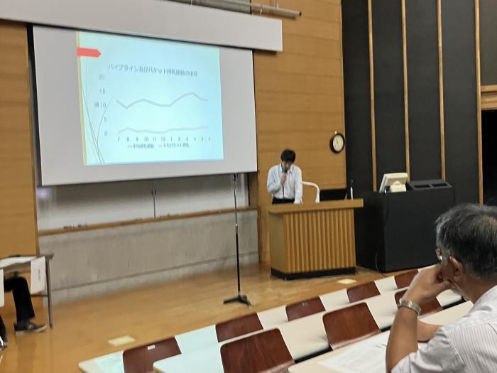 登壇する酪農科2年