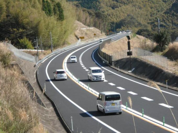 北薩横断道路