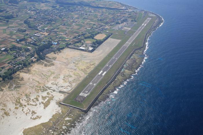 徳之島空港航空写真