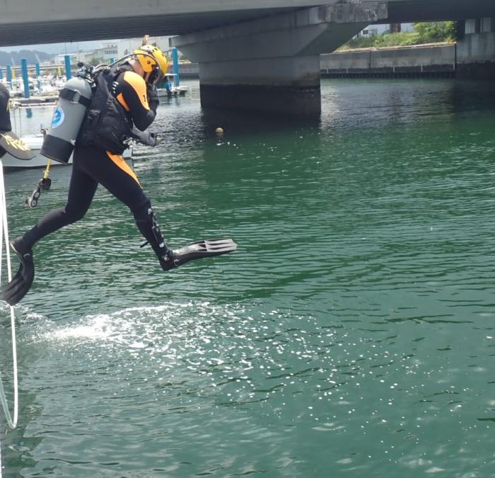 潜水 現場