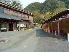 玄関屋内3
